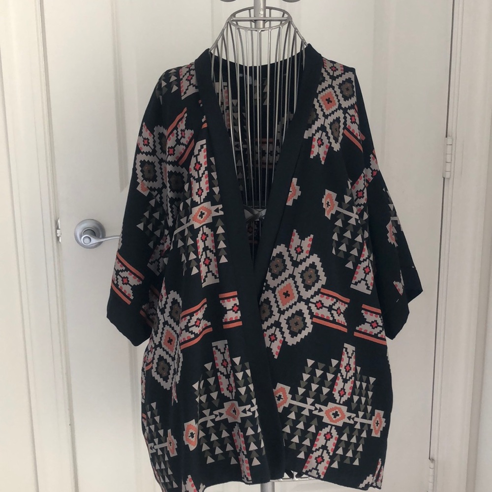 Black aztec print kimono